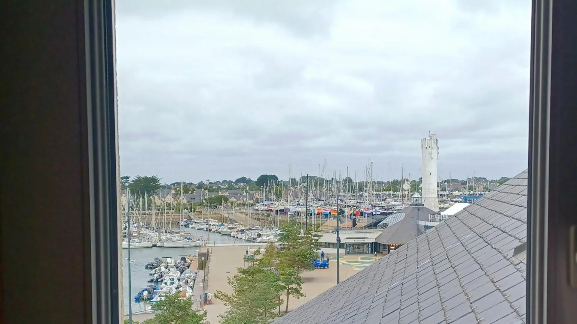 Apartment Appartement Duplex Familial Vue Mer, Proche Plage Et Commerces - Fr-1-639-125 Arzon